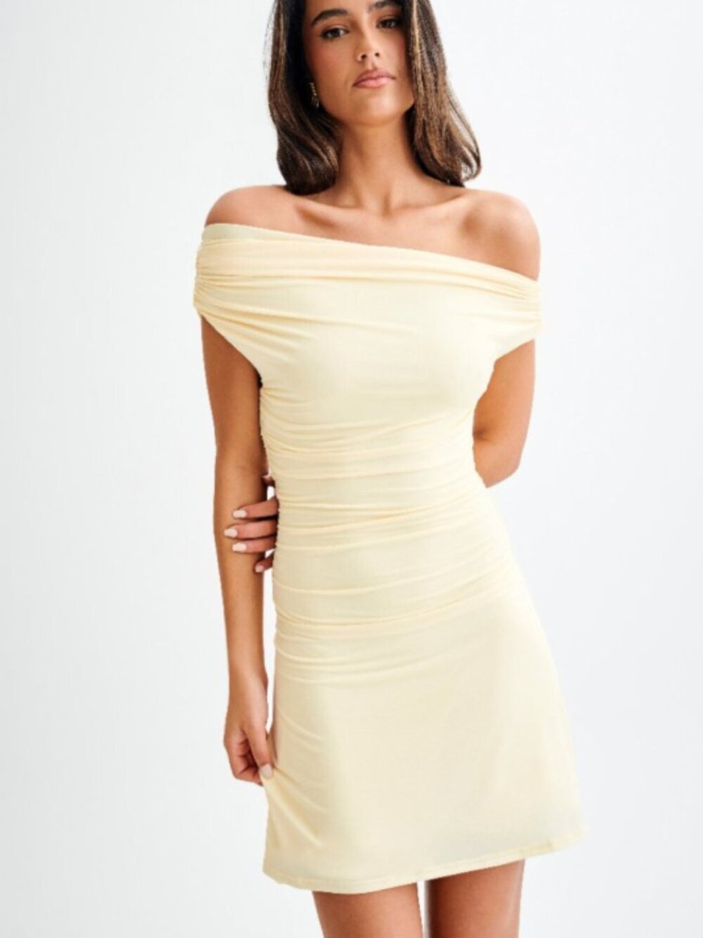 Meshki Dakoda Slinky Off Shoulder Mini Dress - Lemon